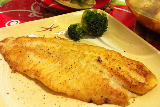  p data-id="scnp07x498sf">龙利鱼柳无鱼刺,嫩滑,很适合小孩老人吃