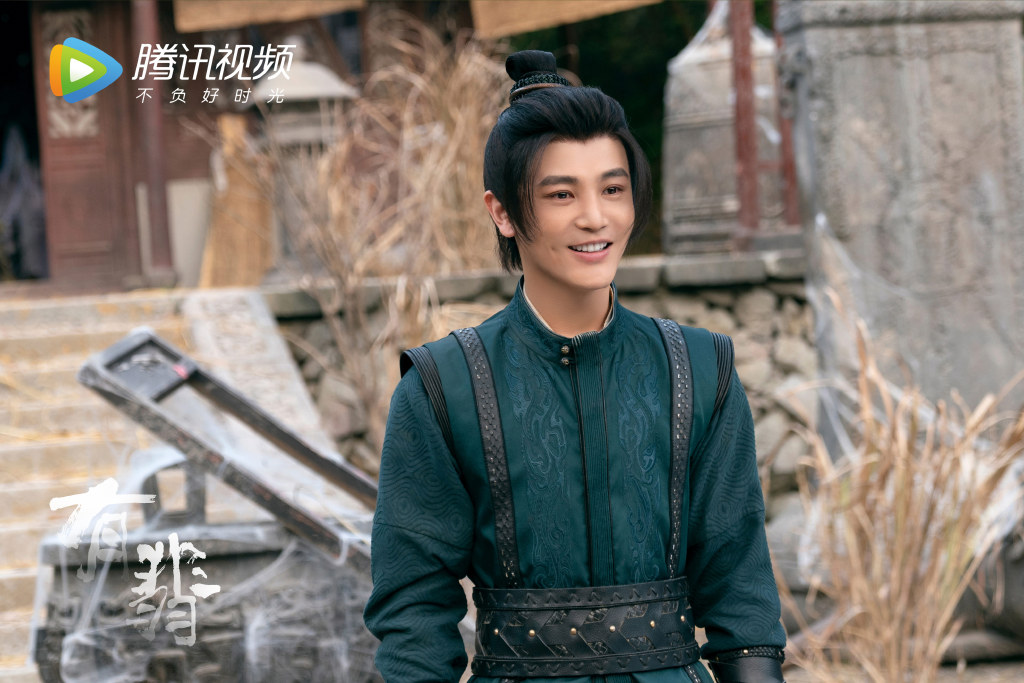 ">有翡》角色,山川剑殷闻岚之子,清晖真人,由中国内地男演员<a