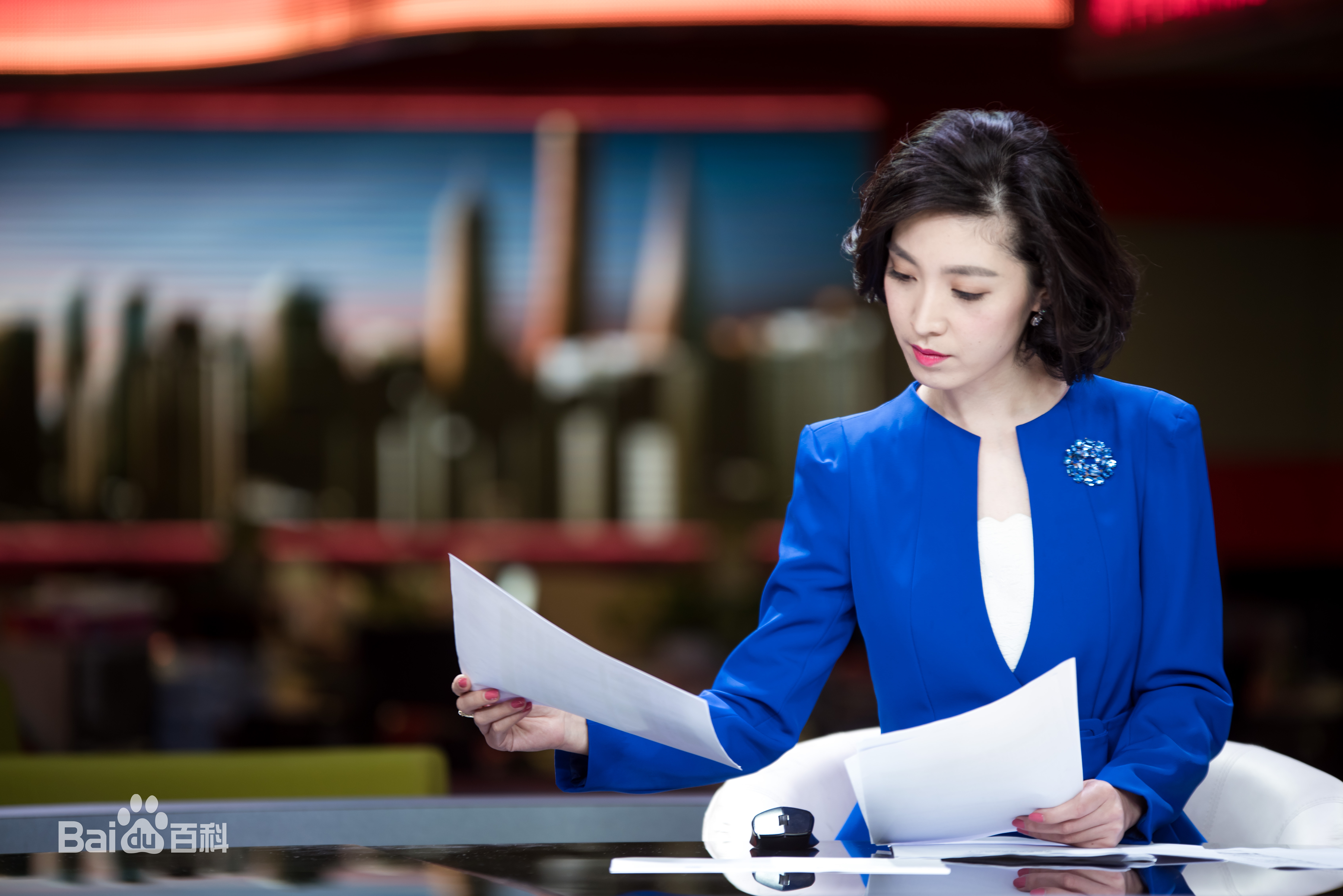 04hx9xk1">何卿,1986年10月12日出生于安徽省芜湖市,中国内地女主持人