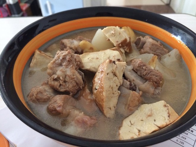 长豆干焖排骨汤