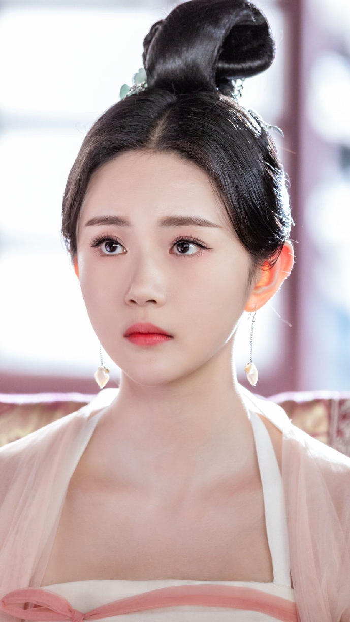 data-lemmaid="24224281">传闻中的陈芊芊 /a>》中的角色,由演员 a