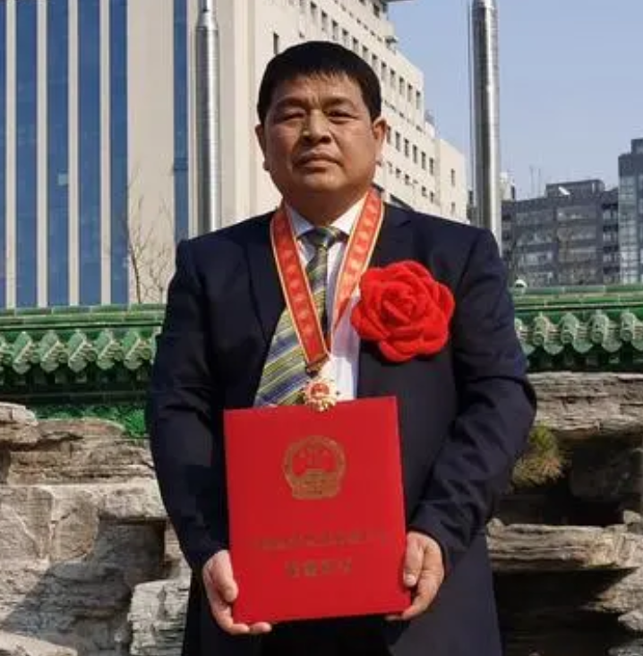 data-lemmaid="5254549">随县人民政府扶贫开发办公室党组书记