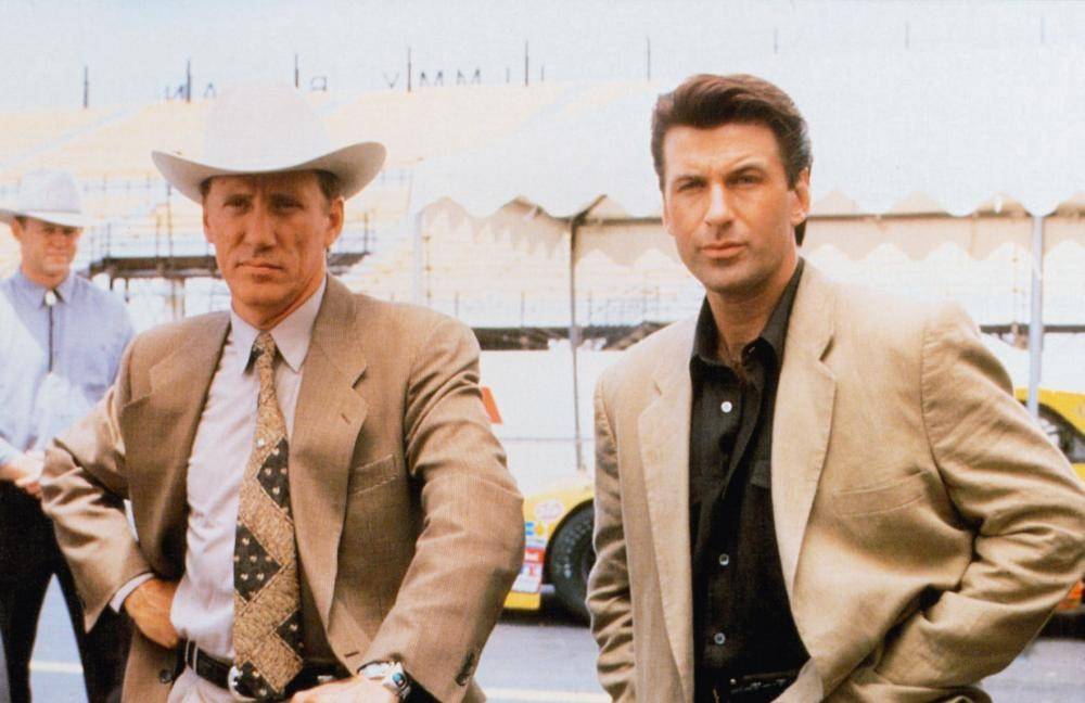  p>《逃亡之路》是由 a href="#" data-lemmaid="2202551">罗杰