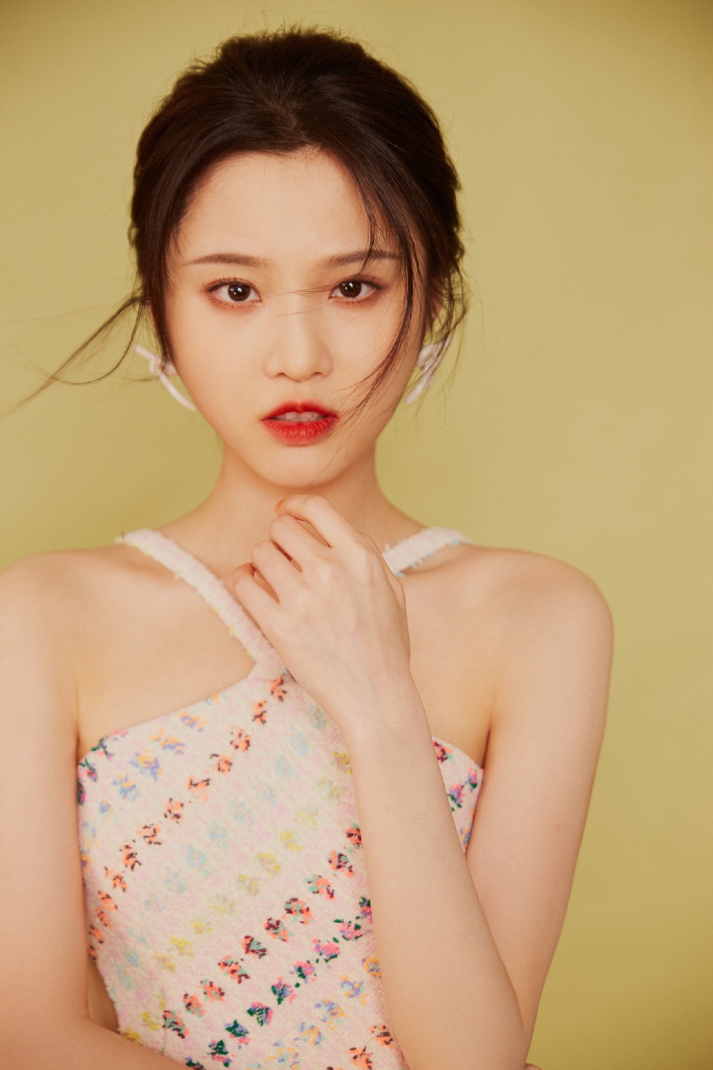  p>张慧雯,1993年9月13日出生于江西省鹰潭市,中国内地影视女演员