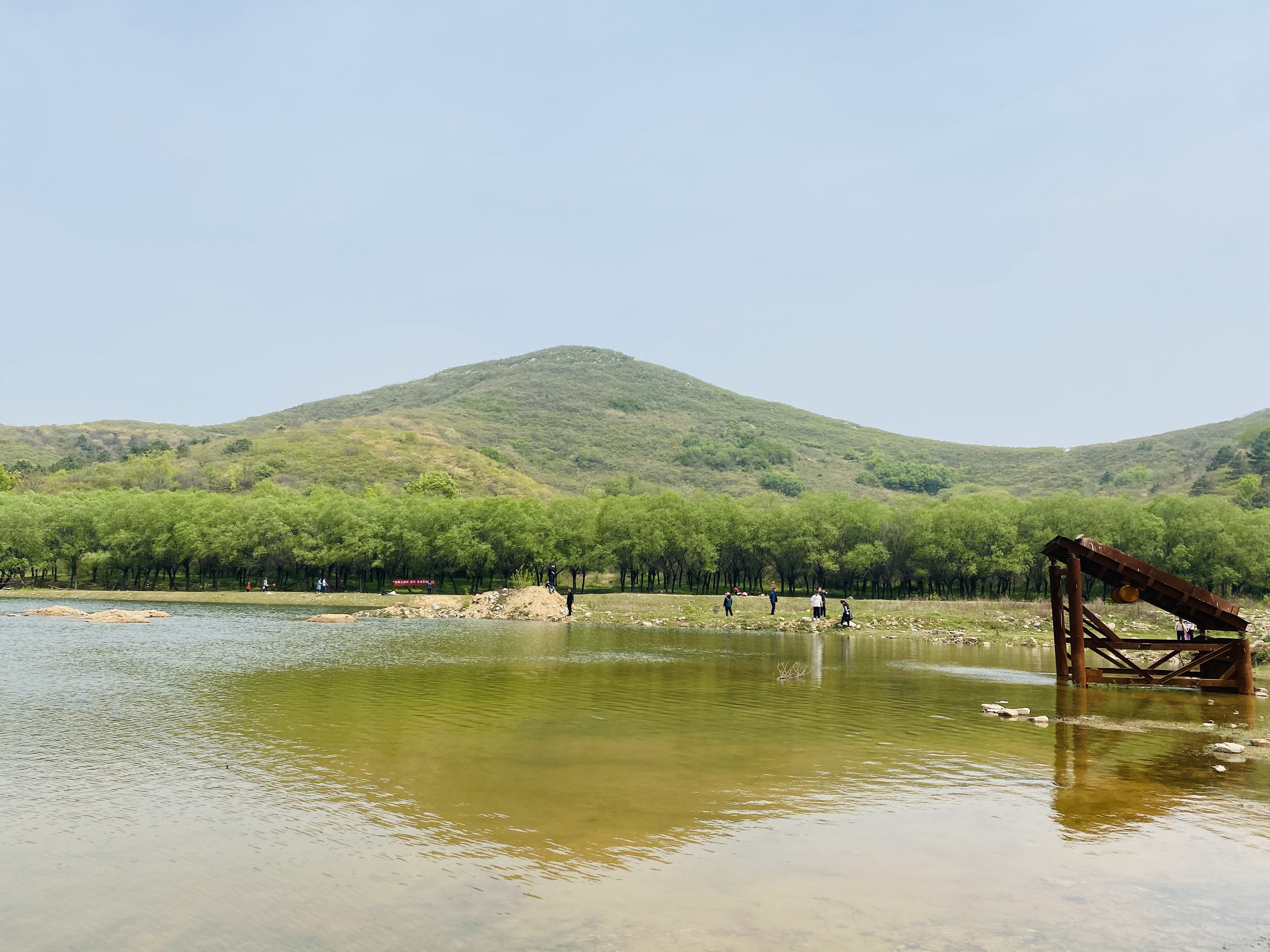  p data-id="go0ifbw2ew">三架山,位于河南省驻马店市胡庙乡西南2.
