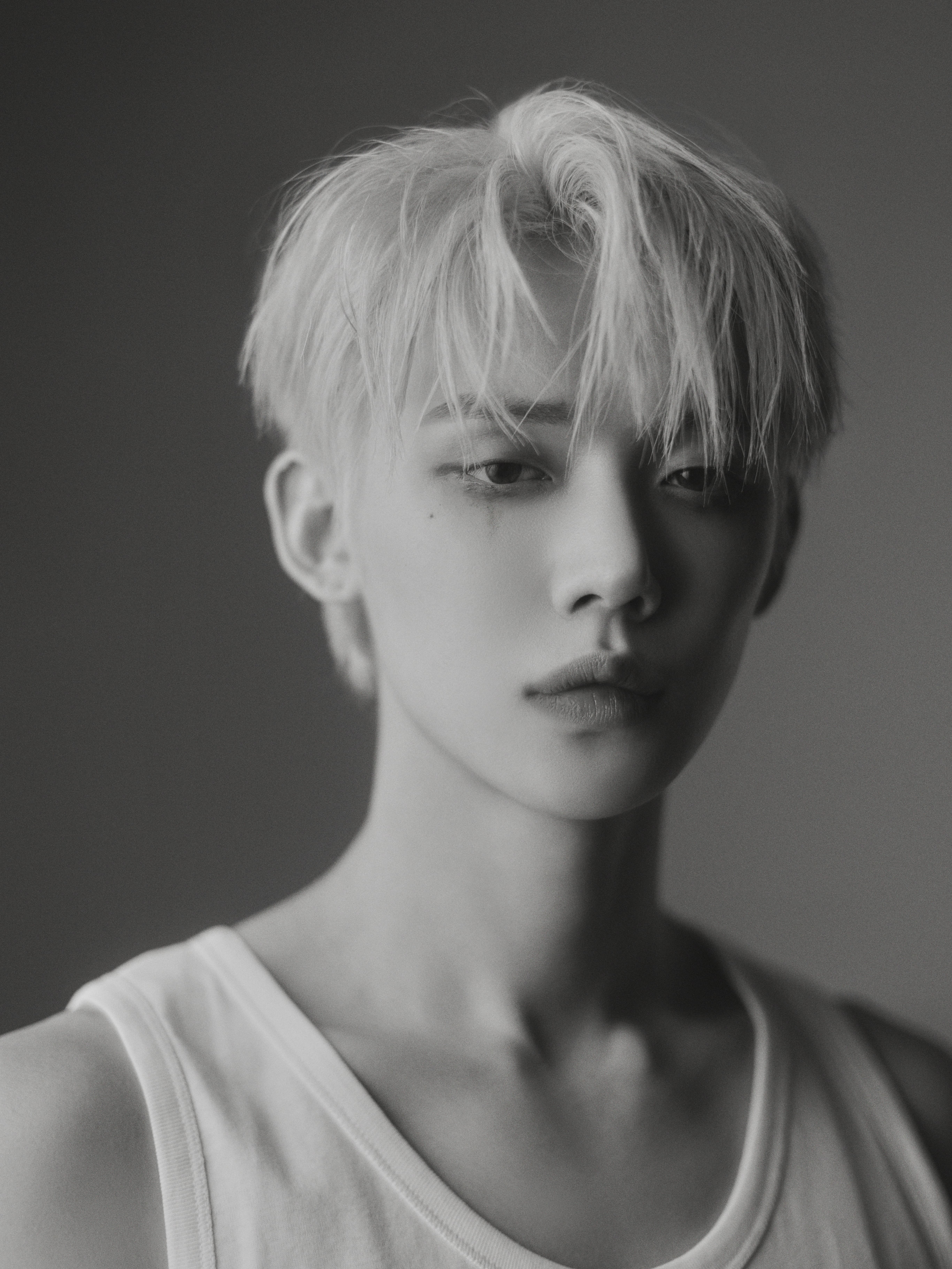  p>崔然竣,1999年9月13日出生于韩国首尔市城北区