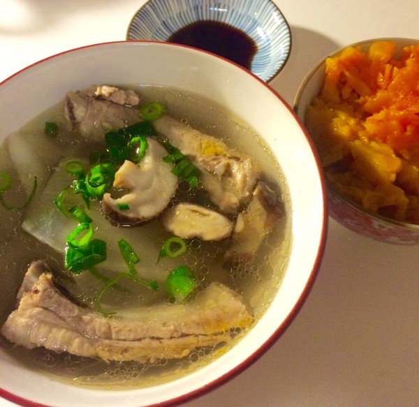 沙葛章鱼排骨汤