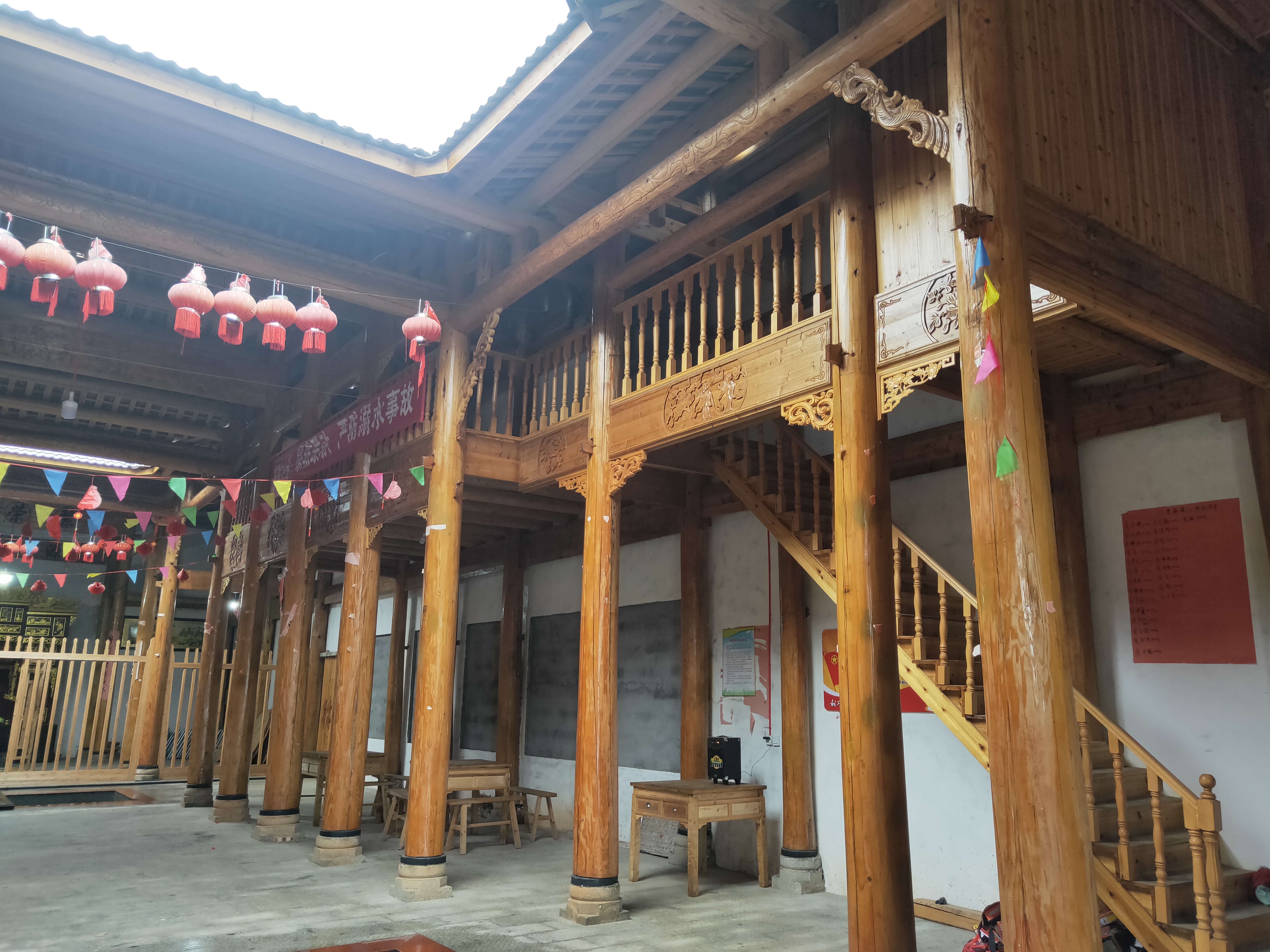  p>江西省高安市杨圩镇雷丰村蛇口自然村,历史名为霞溪,金用信于明朝