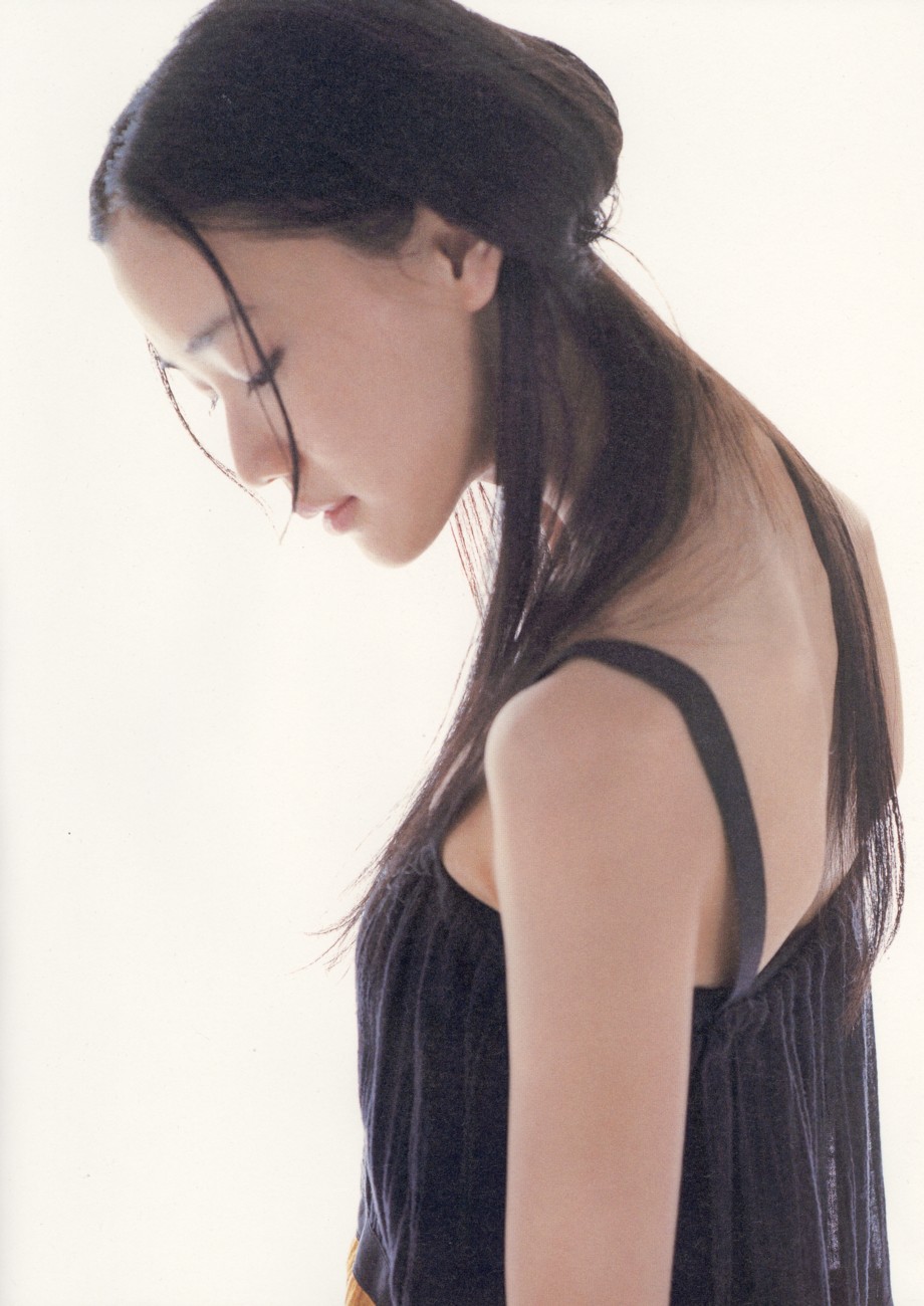  p>苍井优,1985年8月17日出生于日本福冈县,毕业于日本大学,日本演员