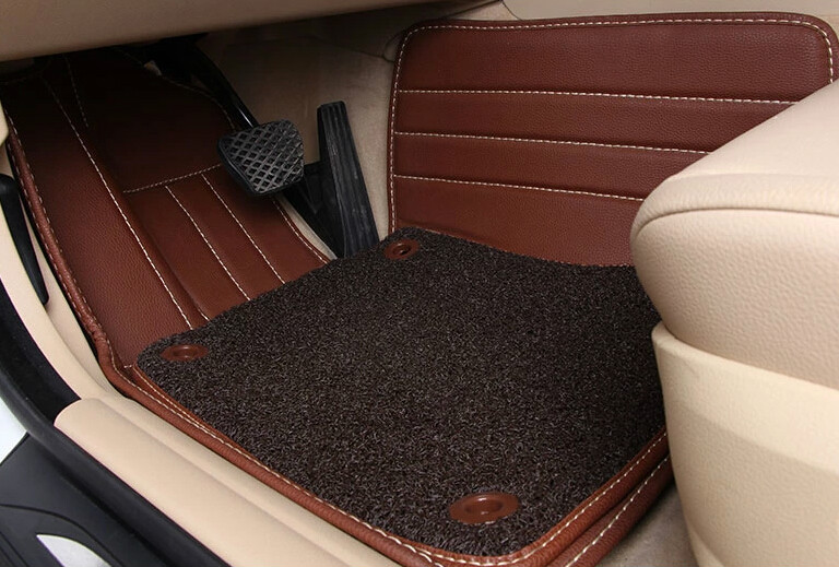 全包围丝圈汽车脚垫