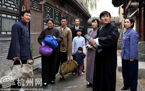  p>《全家福》是由中央电视台电视剧管理中心,北京市广播电影电视局