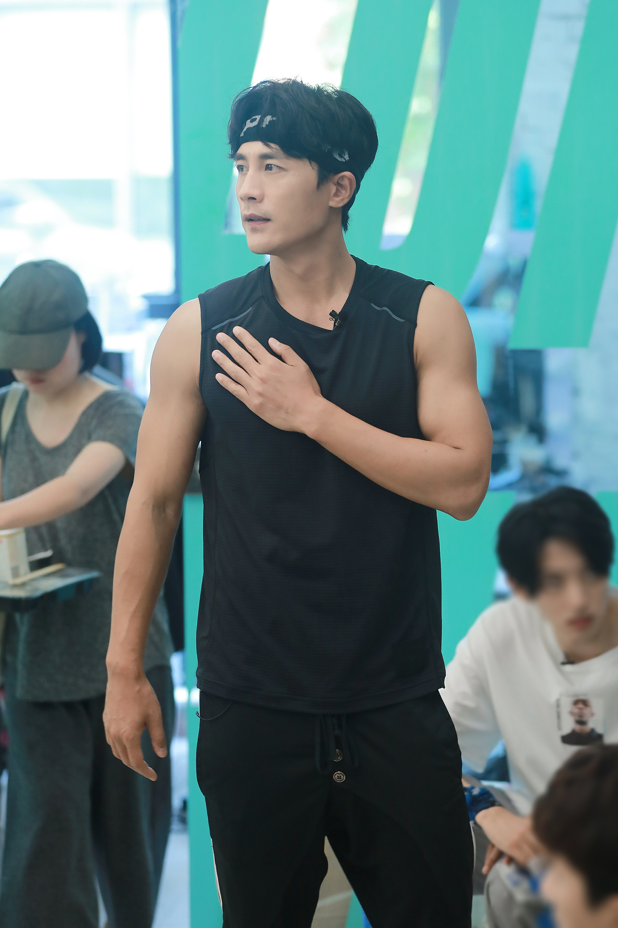  p>杜淳,1981年5月22日生于河北省保定市,中国内地男演员,2003年毕业