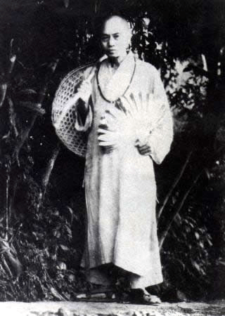  p data-id="gnwnhc65g5">广钦老和尚生于清光绪十八年,十月二十六日