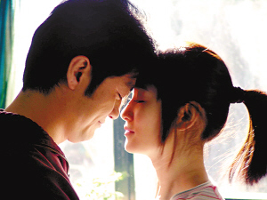 1994年毕业于 a target="_blank" href="/item/中央戏剧学院/305391"