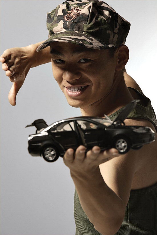  p>王宝强,1982年4月29日出生于河北省邢台市,中国内地男演员,导演.