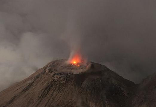 培雷火山