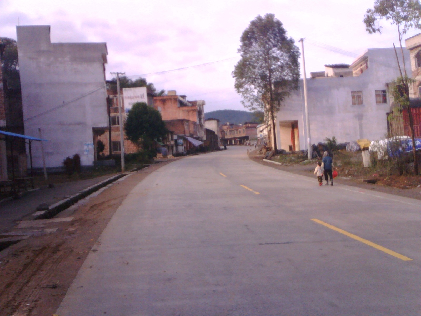 回龙村