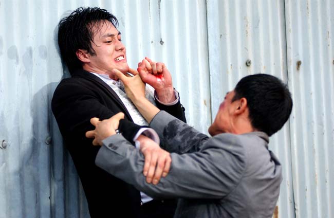  p>《玻璃鞋》是 a href="#">韩国sbs电视台 /a>于2002年3月2日首播的