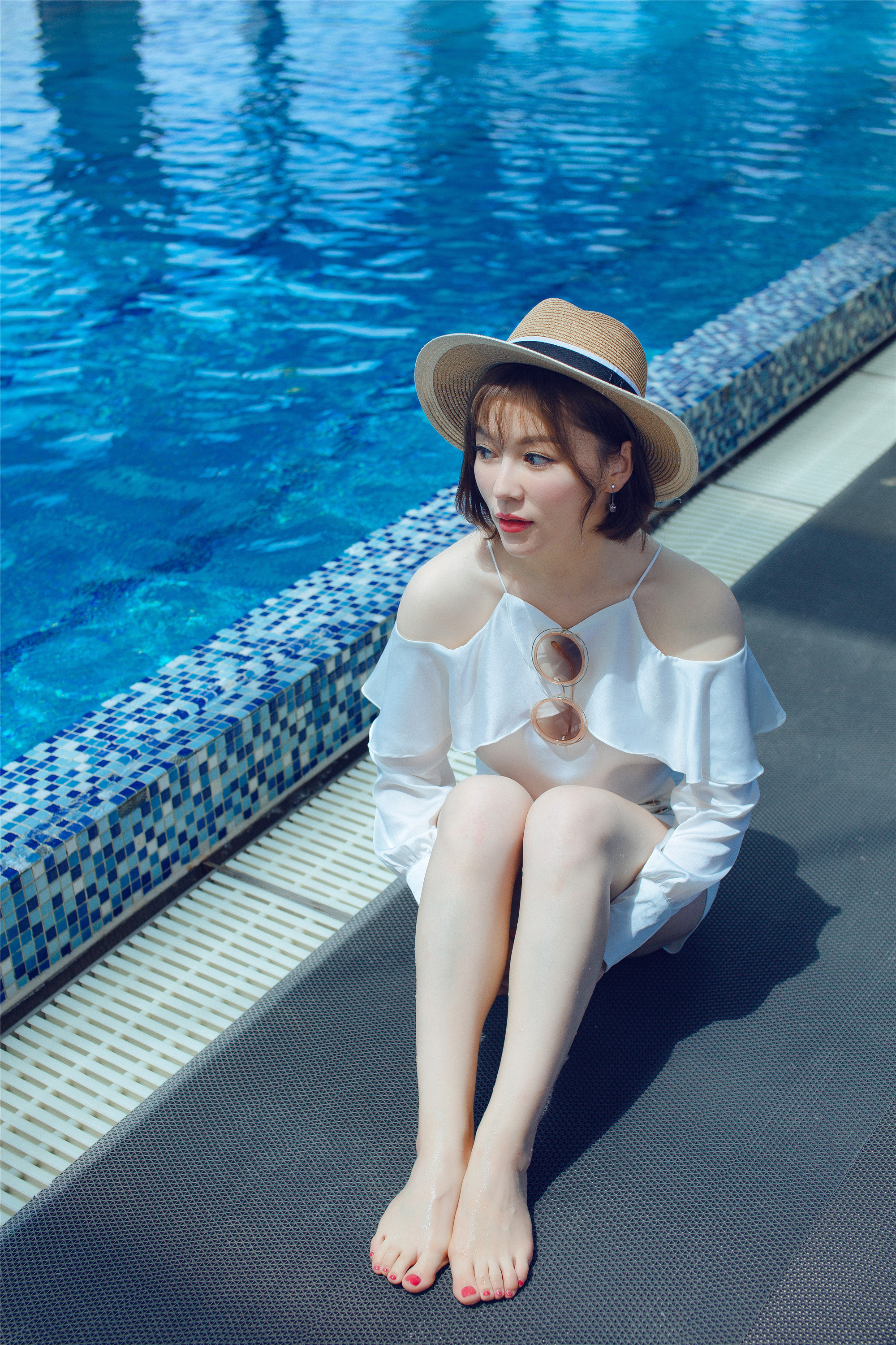  p>王紫依( i>原名王紫伊 /i>),毕业于上海电影学院,中国内地女演员