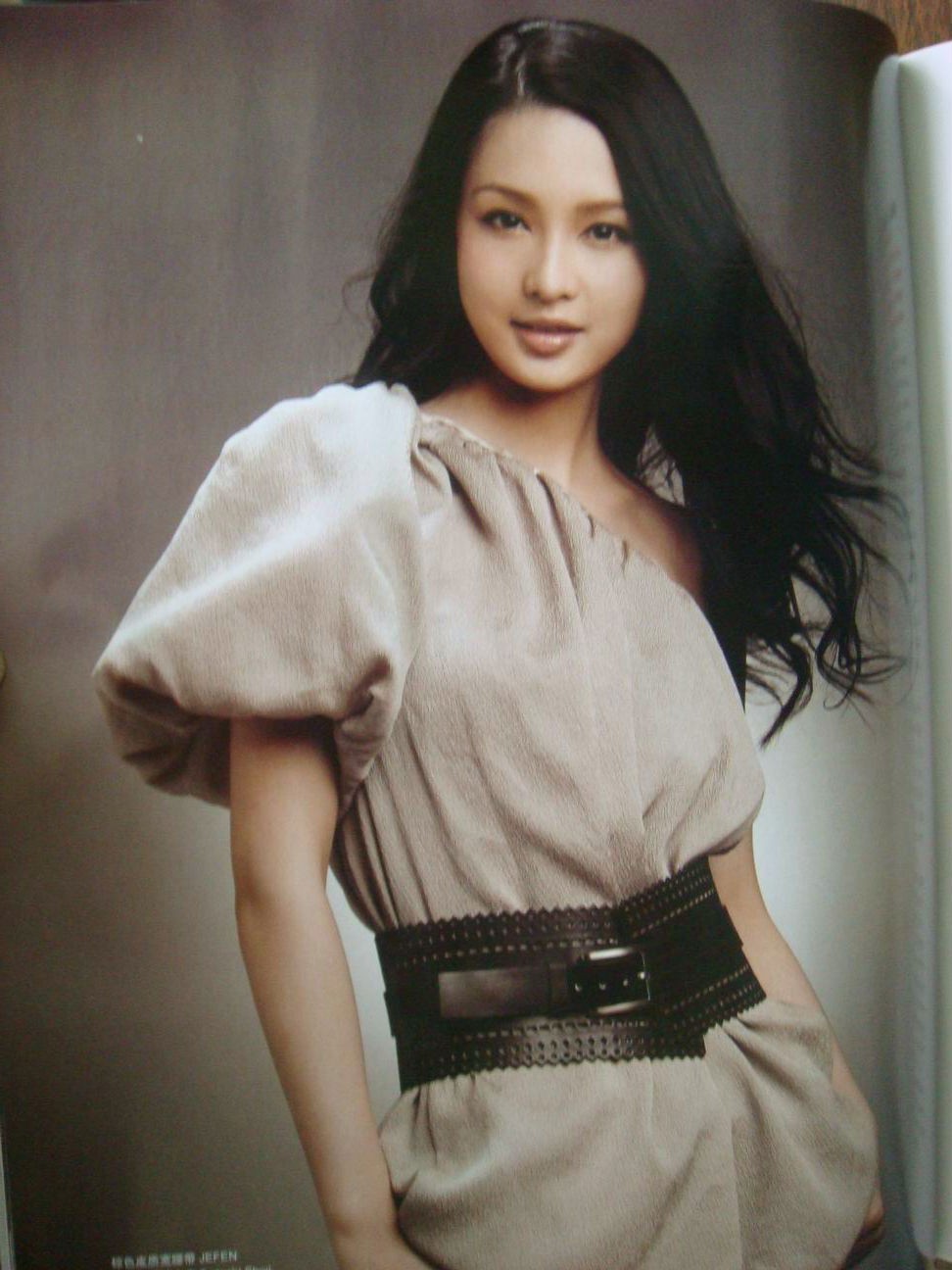  /p> p>2008年,李沁因在古装剧《 a target="_blank" href="/item