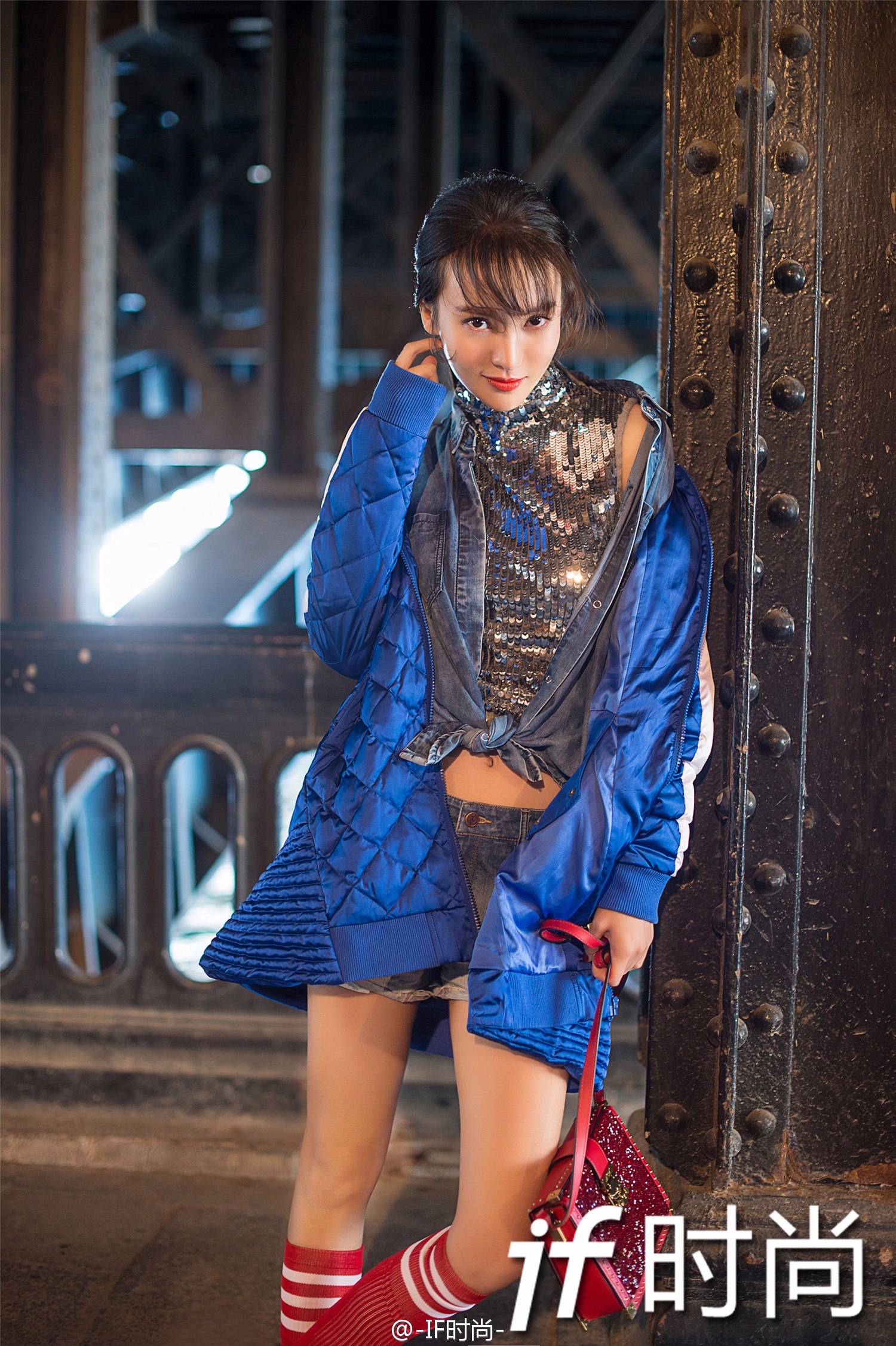  p>金晨,1990年9月5日出生于山东省济南市,毕业于北京舞蹈学院民族舞