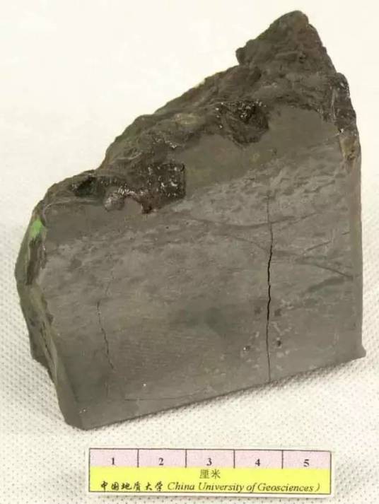 钽钇铌矿_百度百科