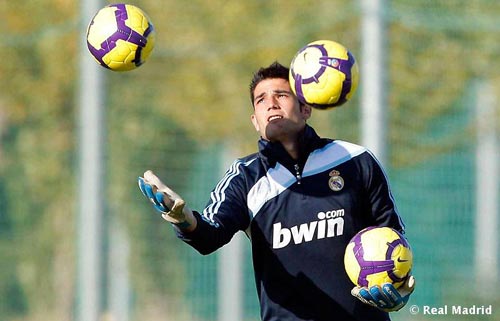  p>安东尼奥·阿丹·加里多(antonio adán),1987年5月13日出生于