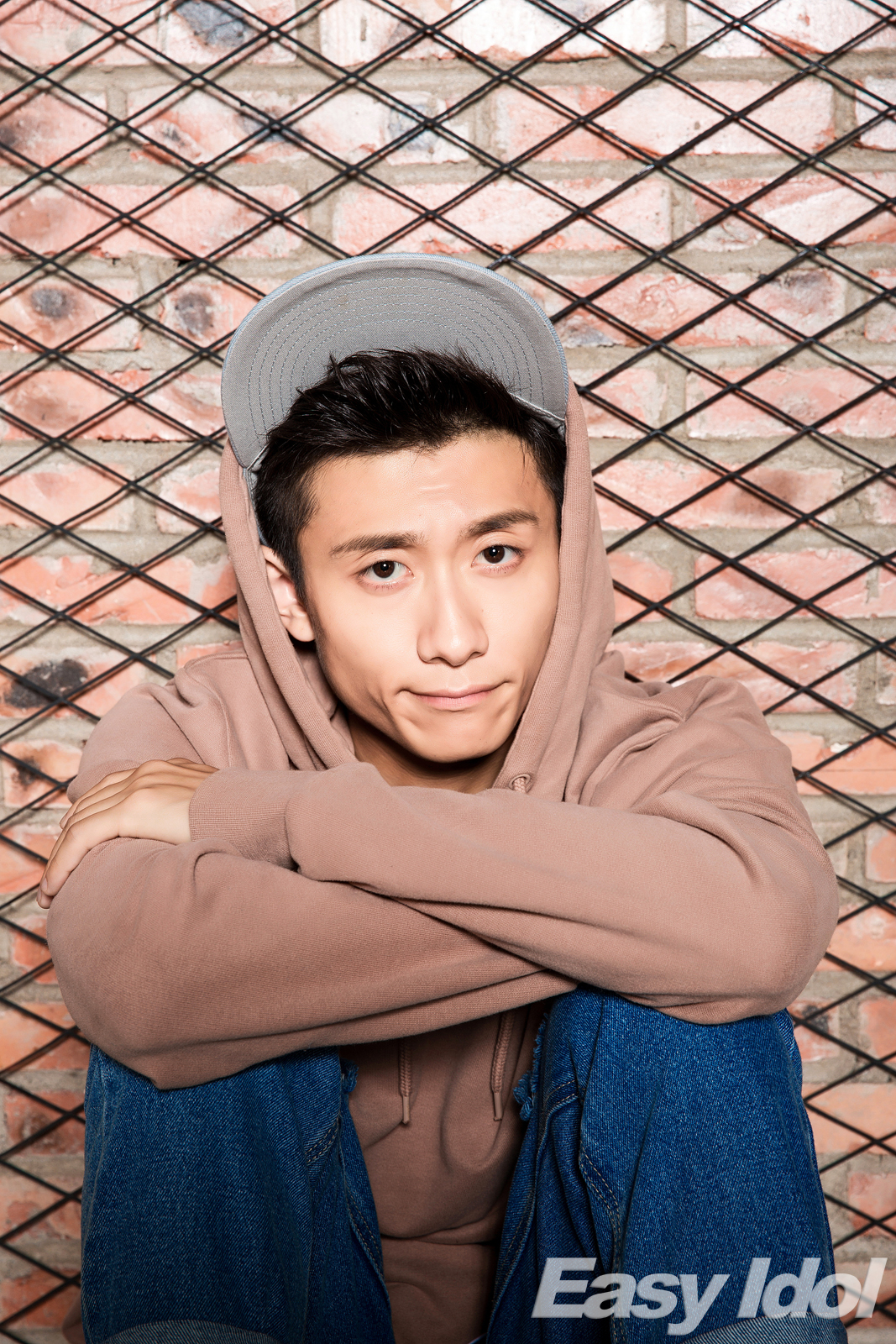  p>张一山,1992年5月5日出生于北京市西城区,毕业于 a target="_blank