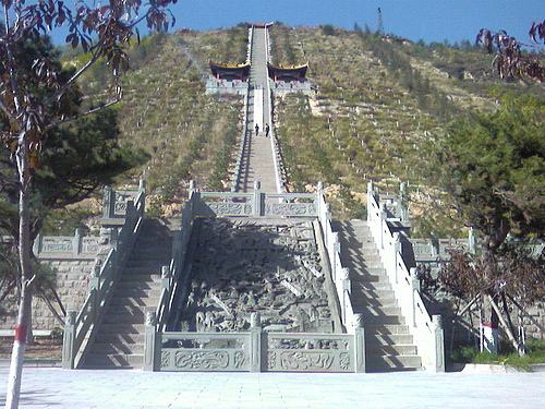  p data-id="gnwpfeib4h">子长龙虎山风景区位于陕西省延安市子长市