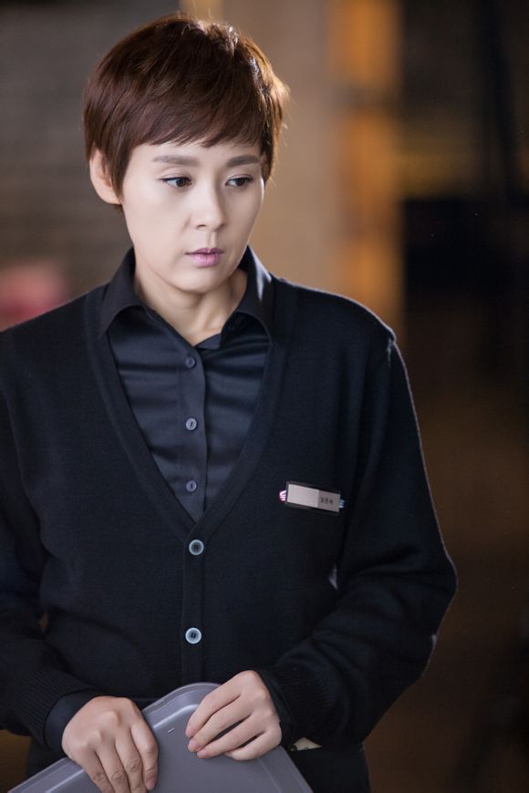  /a>导演,朴艺京编剧, a href="#" data-lemmaid="2160119">成勋 /a>