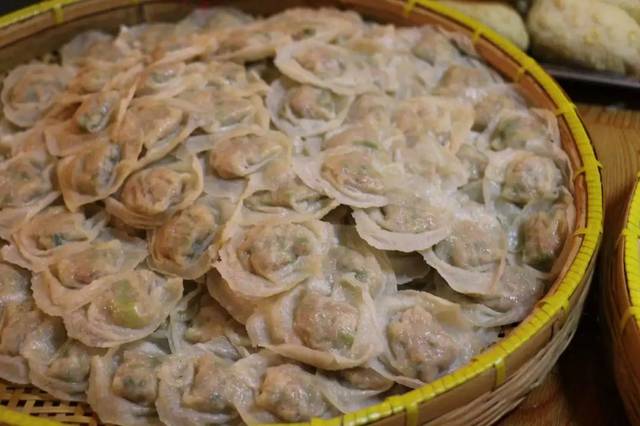  p data-id="gnxa3coiun">鱼皮馄饨是浙江 a t