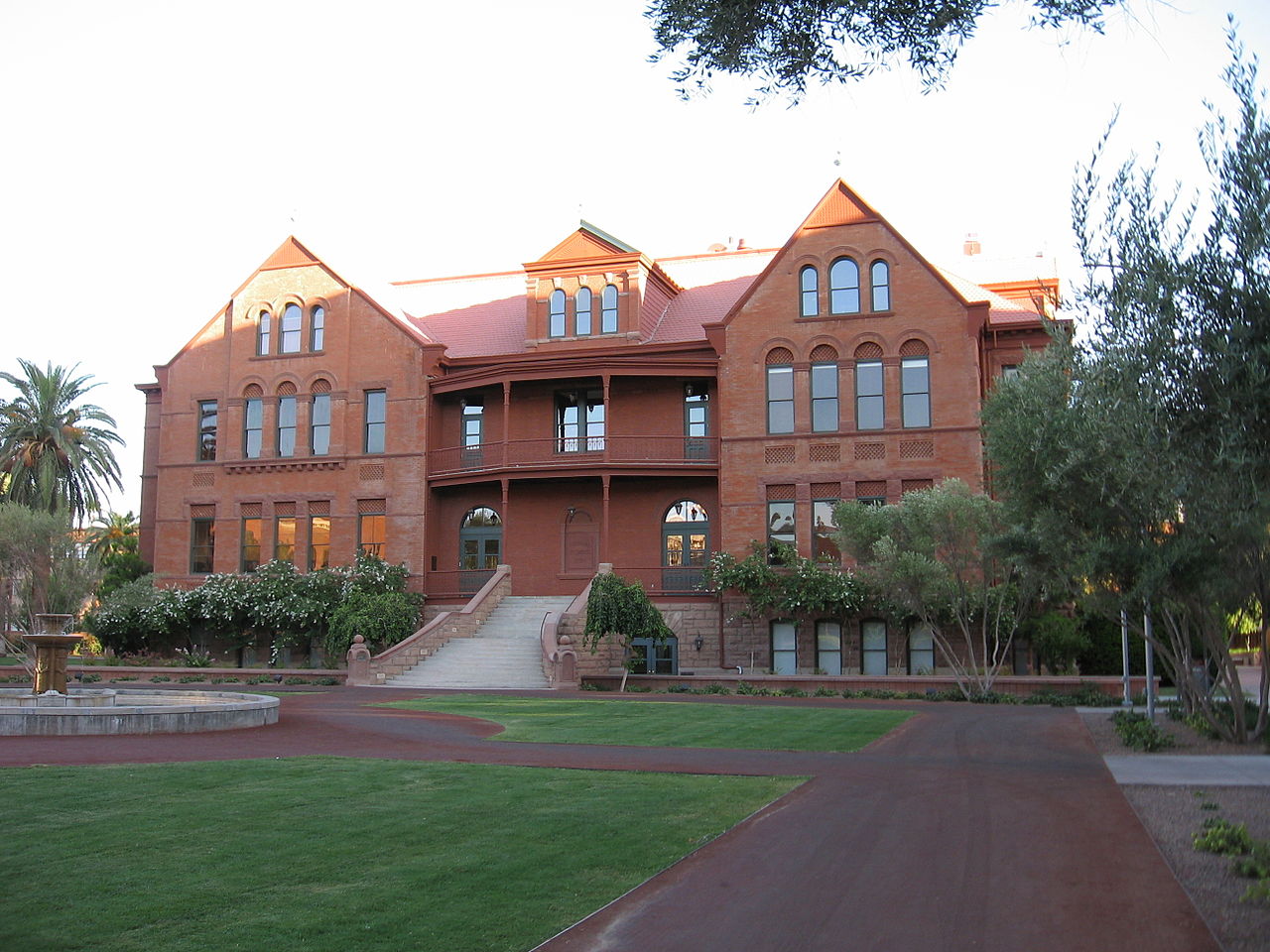  p>亚利桑那州立大学(arizona state university),简称asu,成立于1885