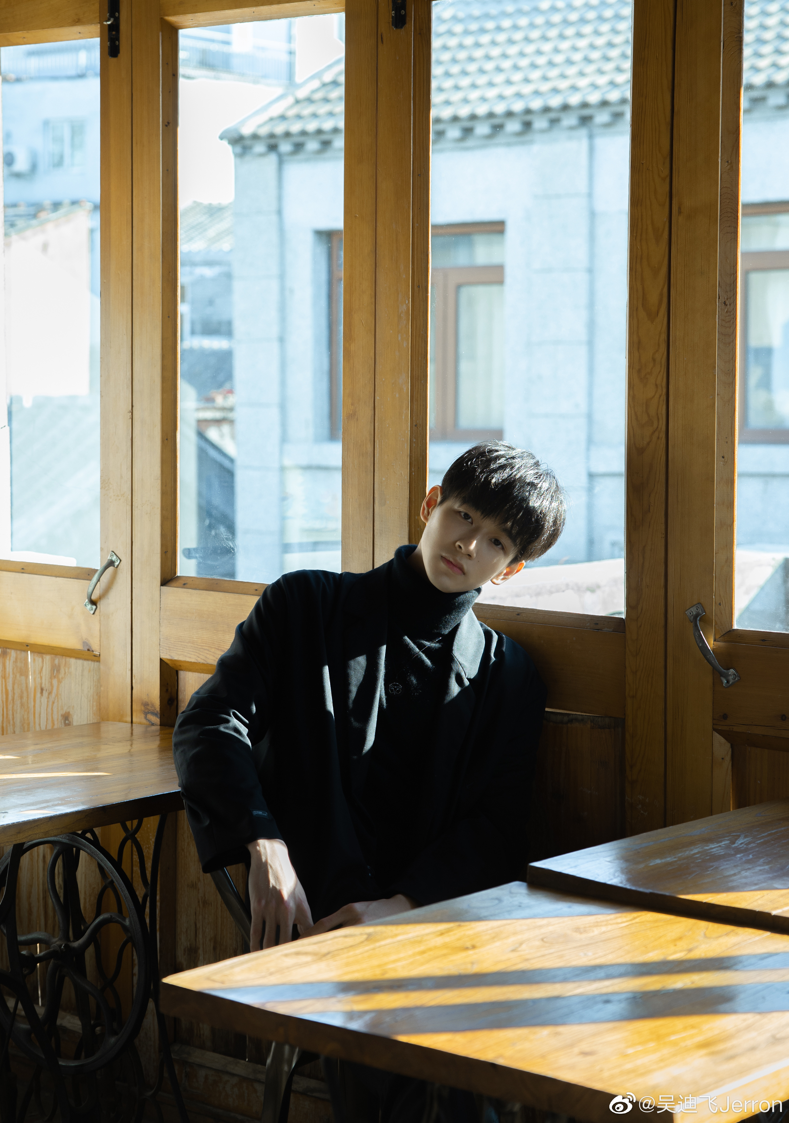  p data-id="gnbt3jhs8p">吴迪飞,1999年6月14