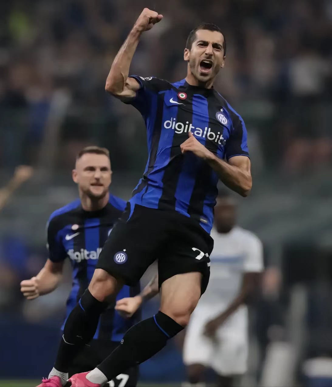  p data-id="gnbxafikf5">亨里克·姆希塔良(henrikh mkhitaryan)