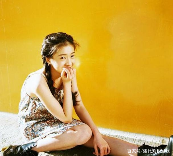 她不小心把妹妹带到了演艺圈，现在她妹妹很性感_百科TA说