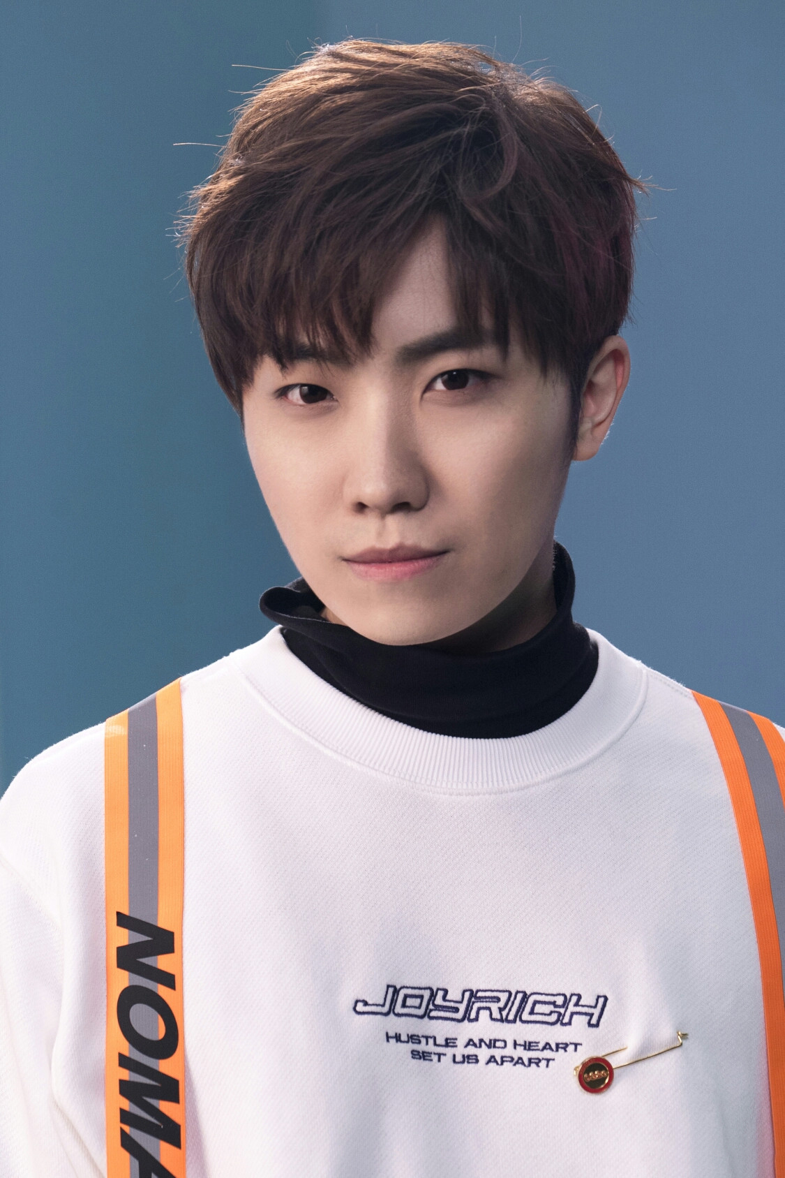  p>徐良,1987年2月8日出生于山东省青岛市,中国内地男歌手,音乐人.