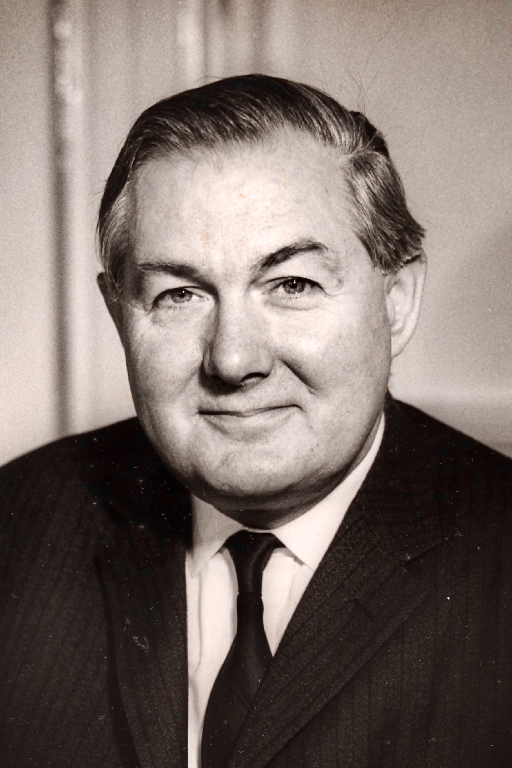 詹姆斯·卡拉汉