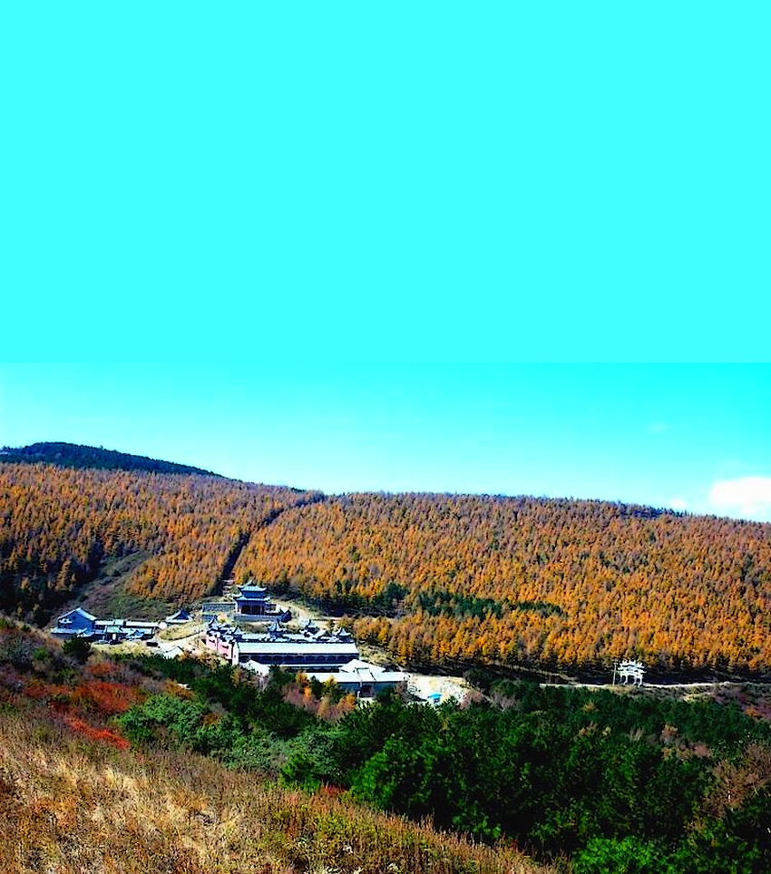  p>狐爷山,又名狐偃山,原名马鞍山,俗呼放马坪.