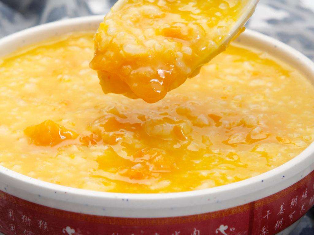  p>南瓜粥是以南瓜为主材制作而成的粥品.