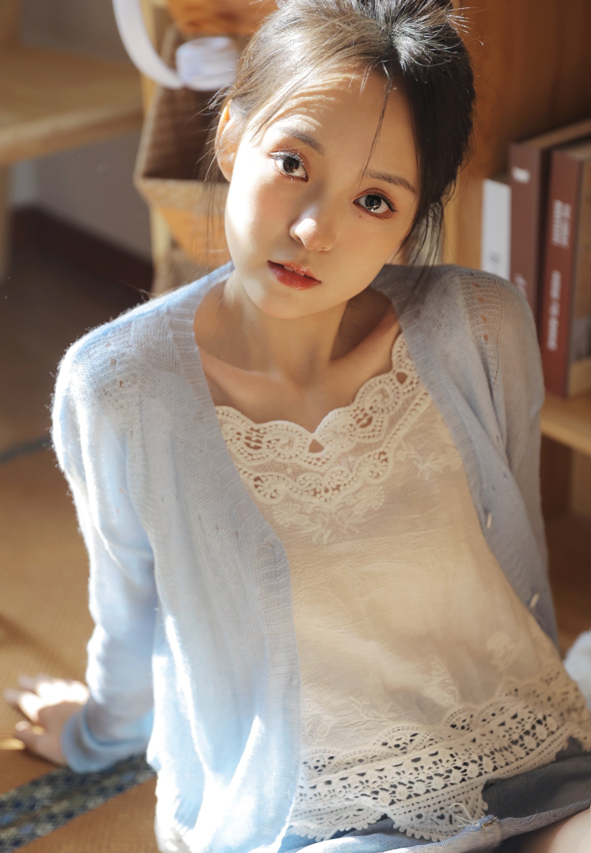 p data-id="taumk5ibnjrm">房函冰,2002年8月19日出生,中国内地女演员