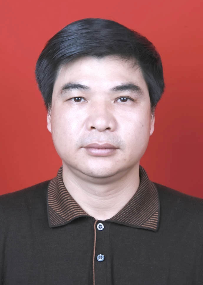 现任湖南邵东经济开发区管理委员会党工委委员,副主任.