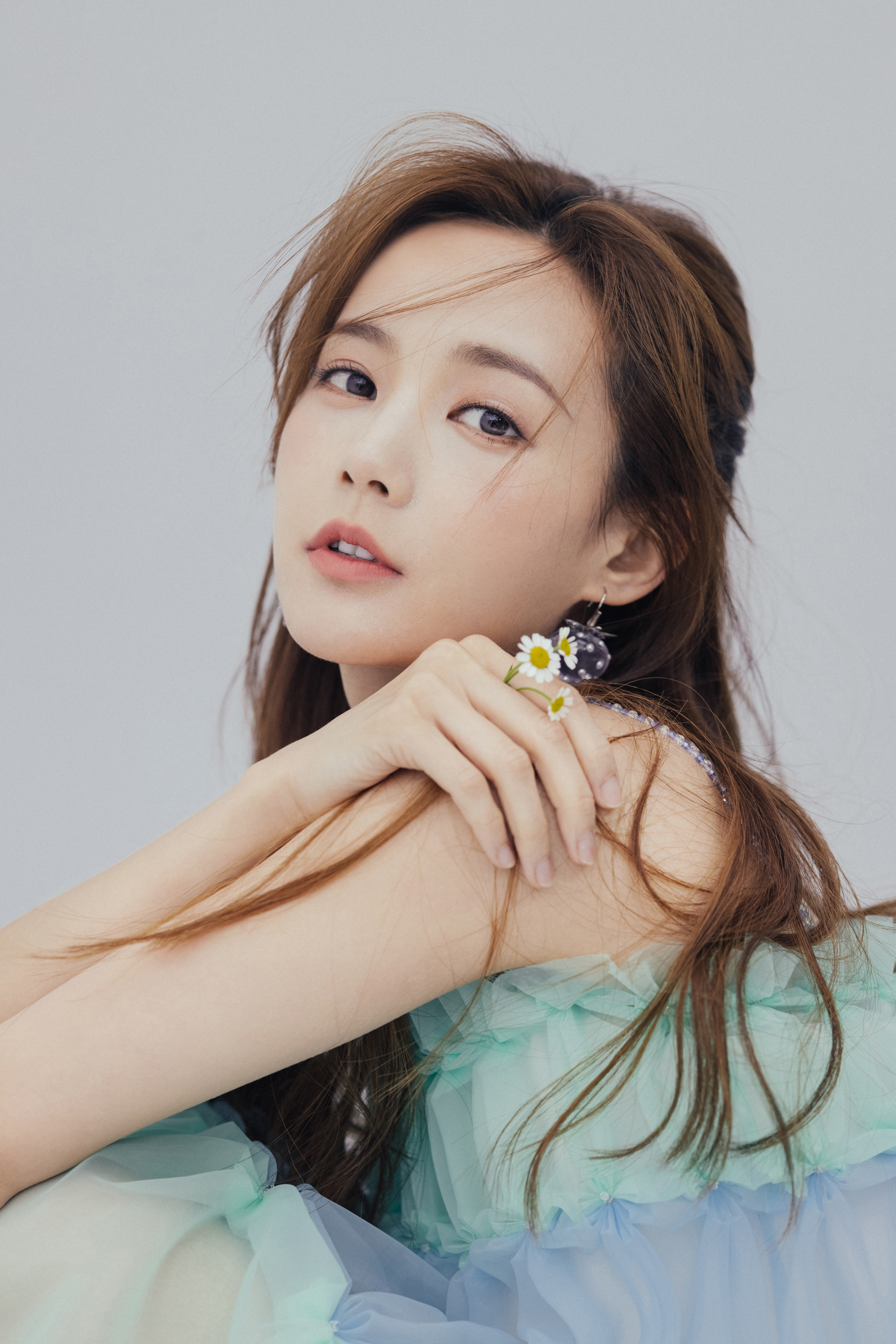  p>李一桐,1990年9月6日出生于山东省济南市,中国内地女演员,毕业于 a