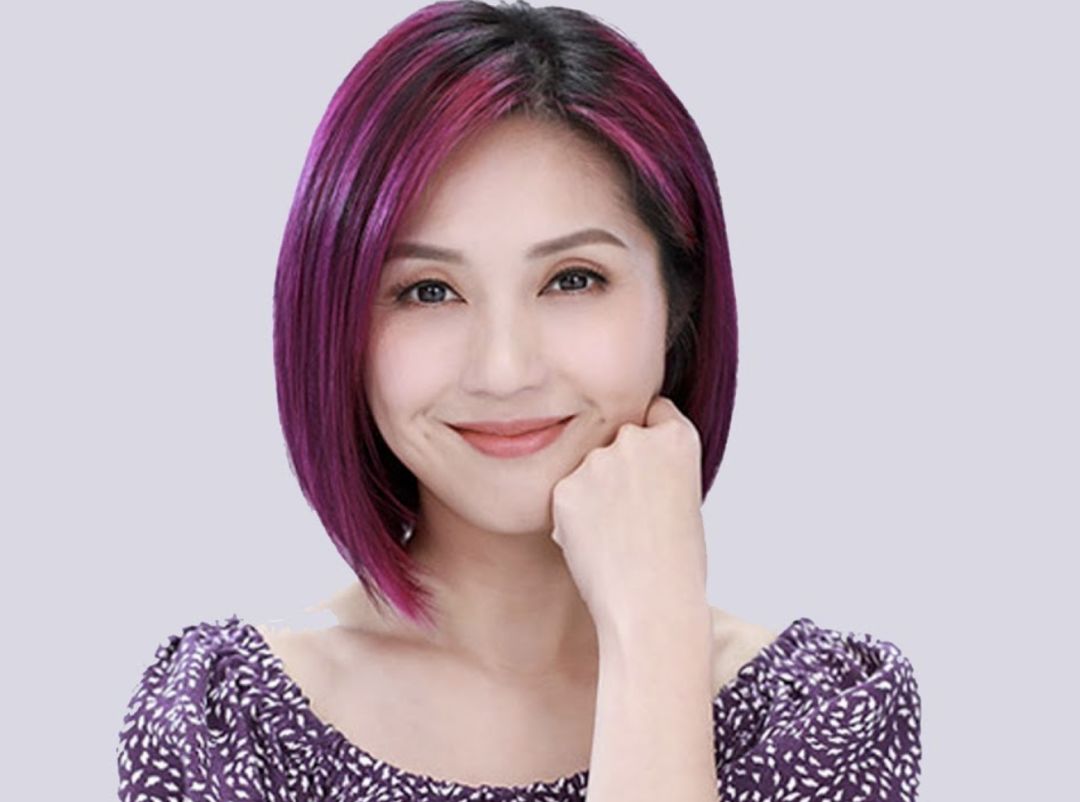  p>杨千嬅,原名杨泽嬅,1974年2月3日出生于中国香港,祖籍广东汕头