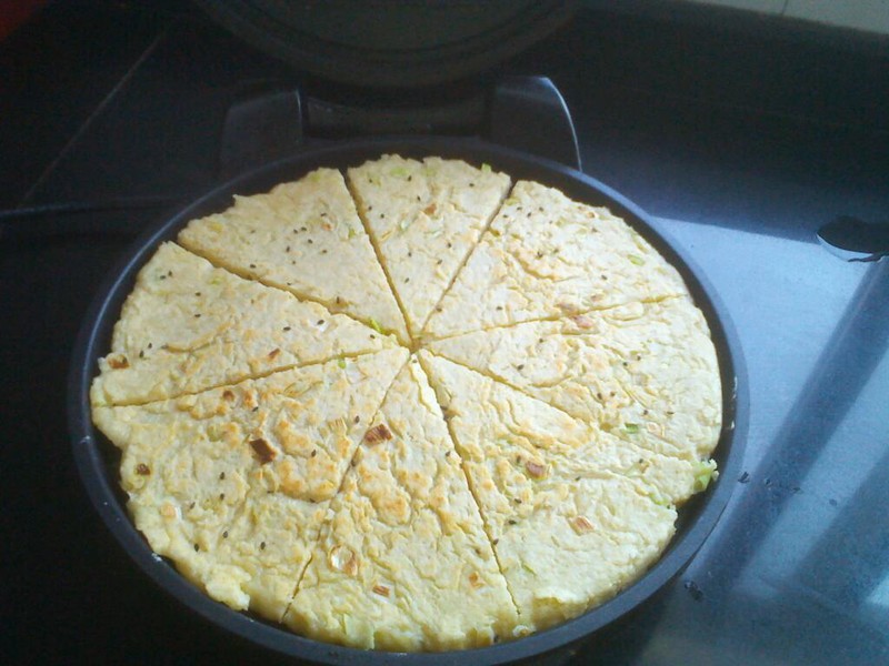 gnx39oxlga">特简单的电饼铛豆渣饼是一道以豆渣为主要食材制作的主食