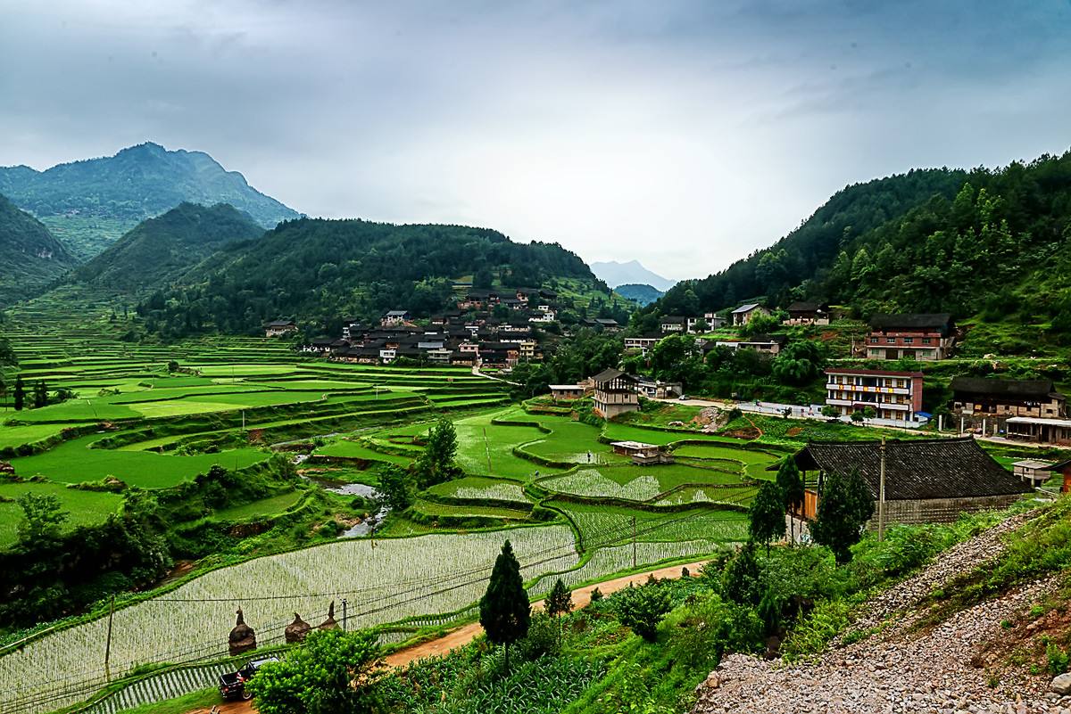 黔南布依族苗族自治州