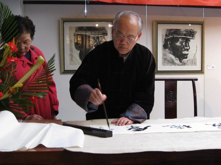  p data-id="gnbuqs7ifw">李延声,原名李延生.