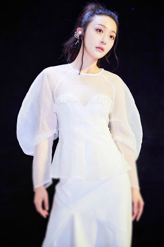  p>王紫潼,1989年5月10日出生于湖北省荆州市,毕业于 a target="