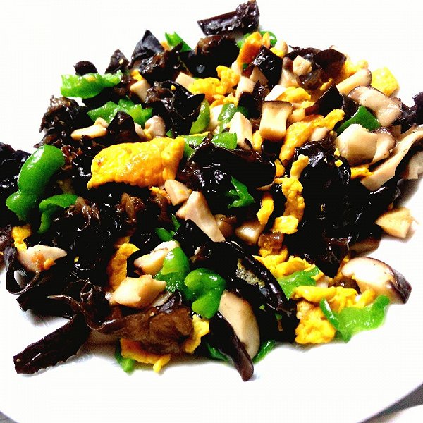 青椒木耳炒蛋