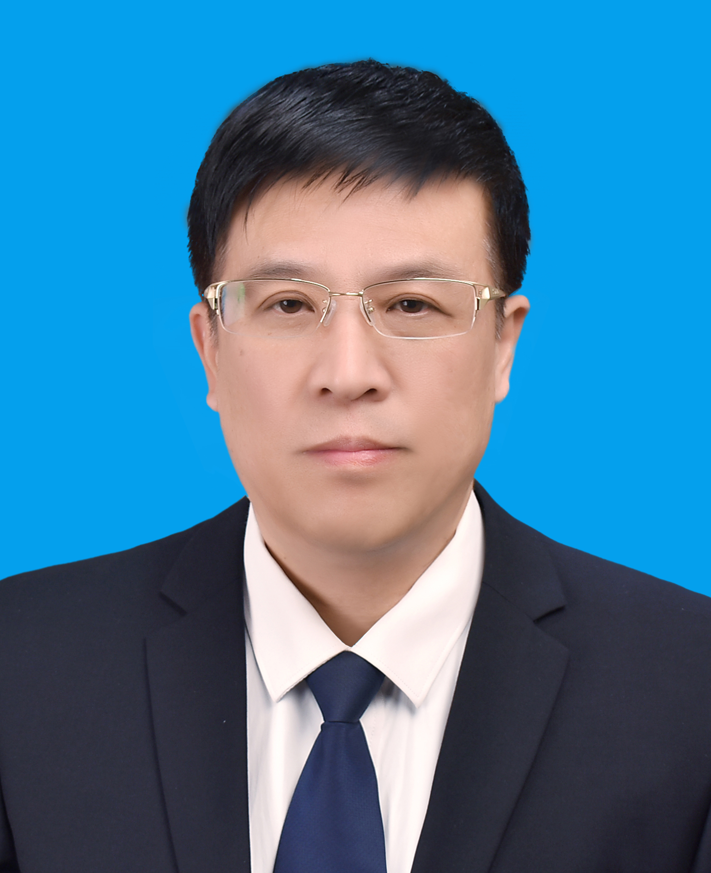  /p> p>曾任辽宁省阜新市委教育工委副书记,市教育局党组书记,局长.