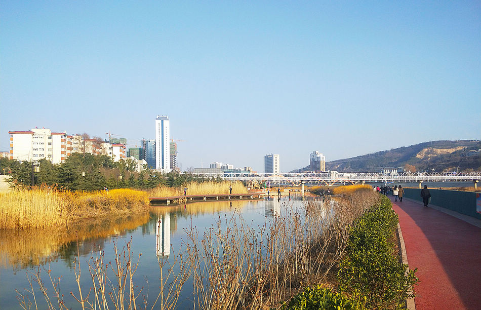 藉河风情线,又称天水湖,位于甘肃省<a